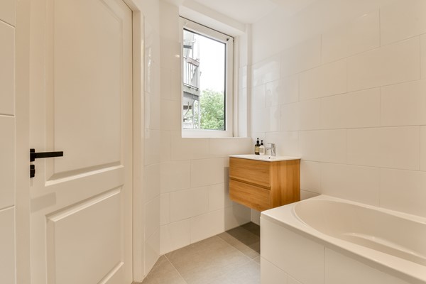 Medium property photo - Stuyvesantstraat 55-2, 1058 AK Amsterdam